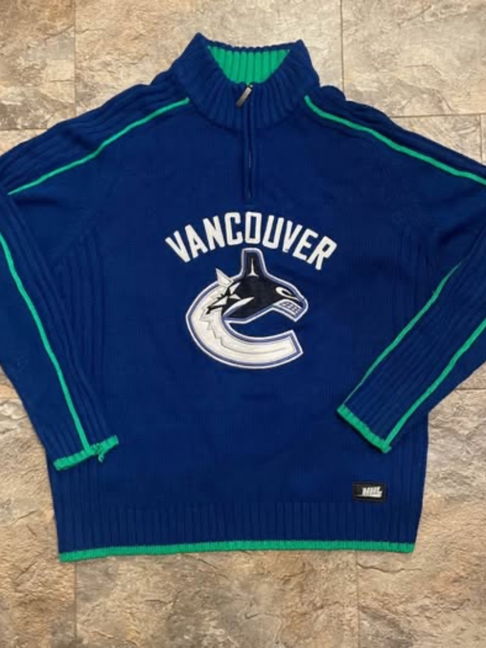 Vintage NHL Vancouver Canucks Sweater